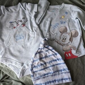 Baby Disney 3-6m Outfit Set Blue Heather Mickey Top Bodysuit Hat Tye dye 3pc Boy